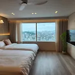 Hongdae Cozy Space09,1 Minute From Hongik University Station,Great View, City View